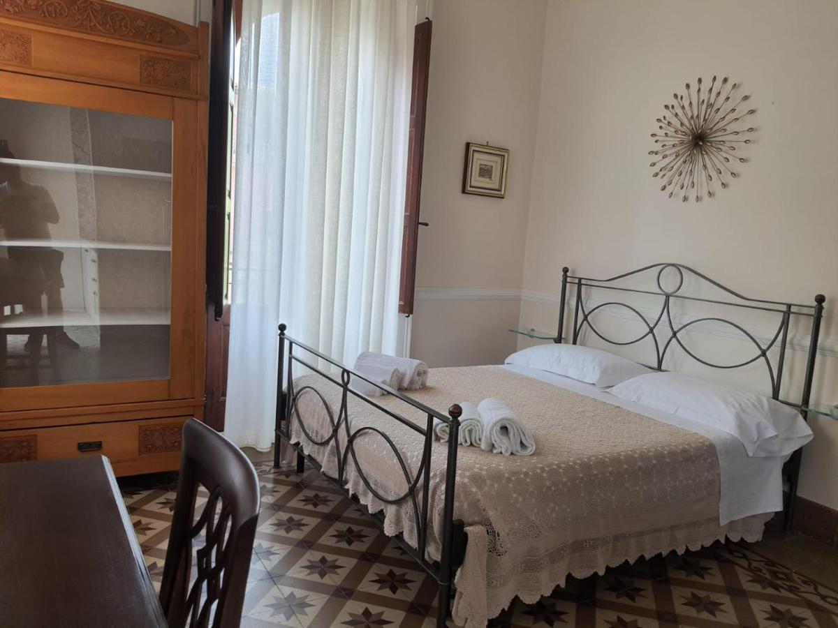 Appartamenti Via Lombardo Giardini Naxos Bagian luar foto