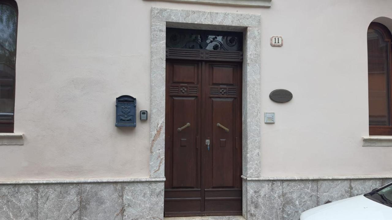 Appartamenti Via Lombardo Giardini Naxos Bagian luar foto